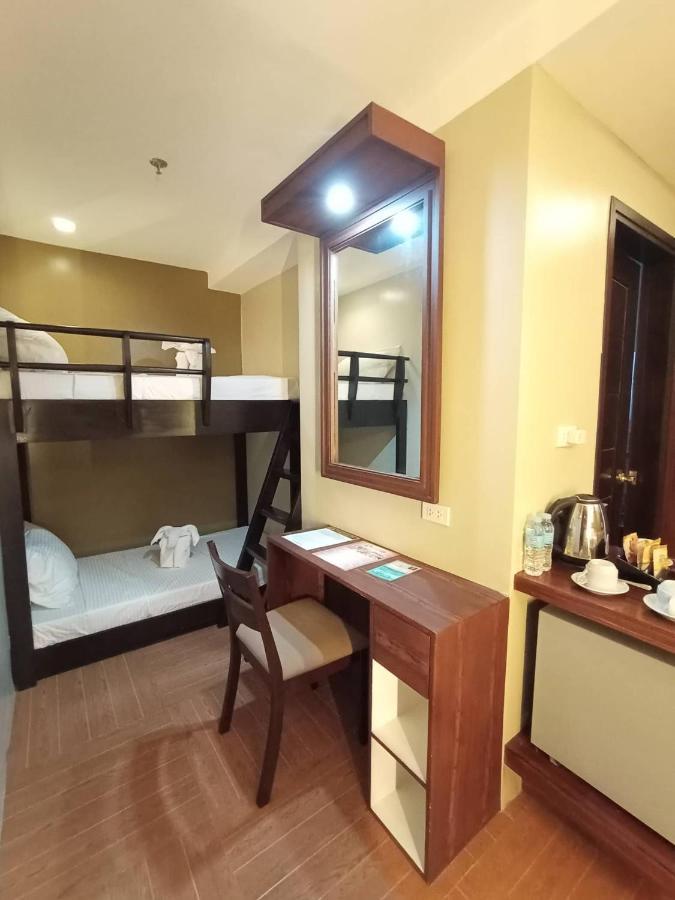Treasure Island Hotel With Mini Water Adventure Masbate City Eksteriør billede