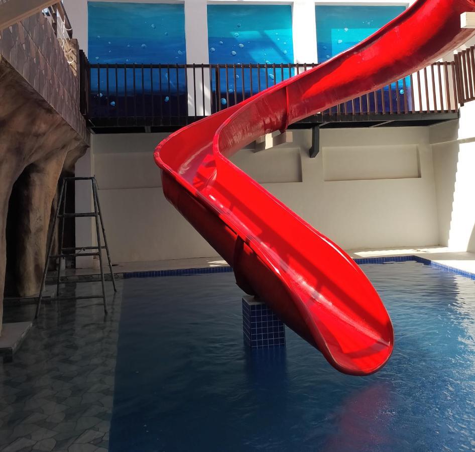 Treasure Island Hotel With Mini Water Adventure Masbate City Eksteriør billede